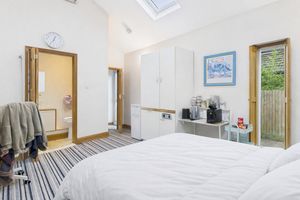 Photo 8- click for photo gallery